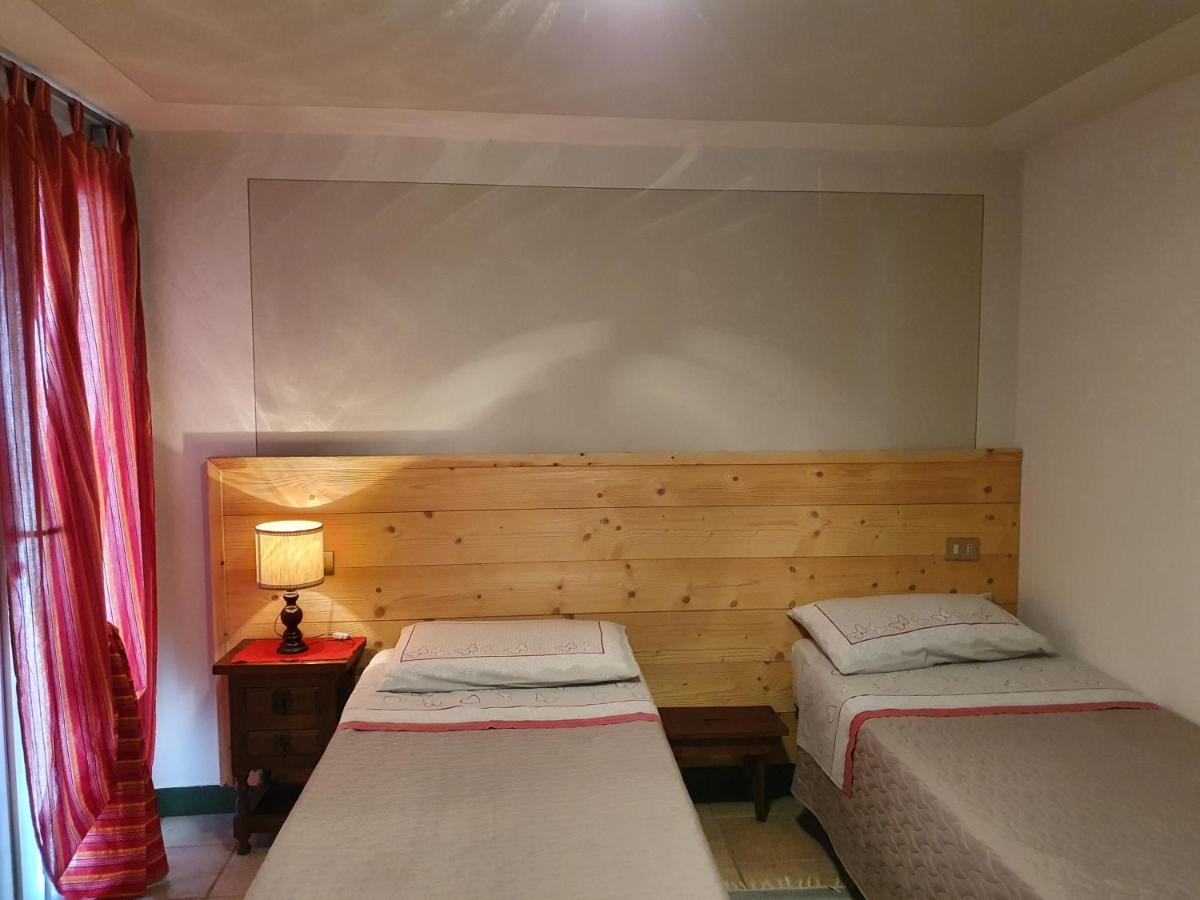 Malonno B&B Il Pettirosso מראה חיצוני תמונה